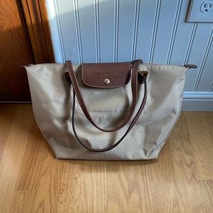 Longchamp tote